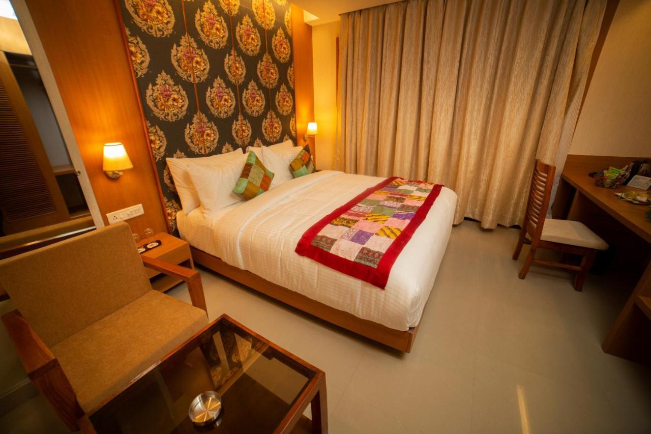 Abhyagama Hotel Digha  Exteriör bild