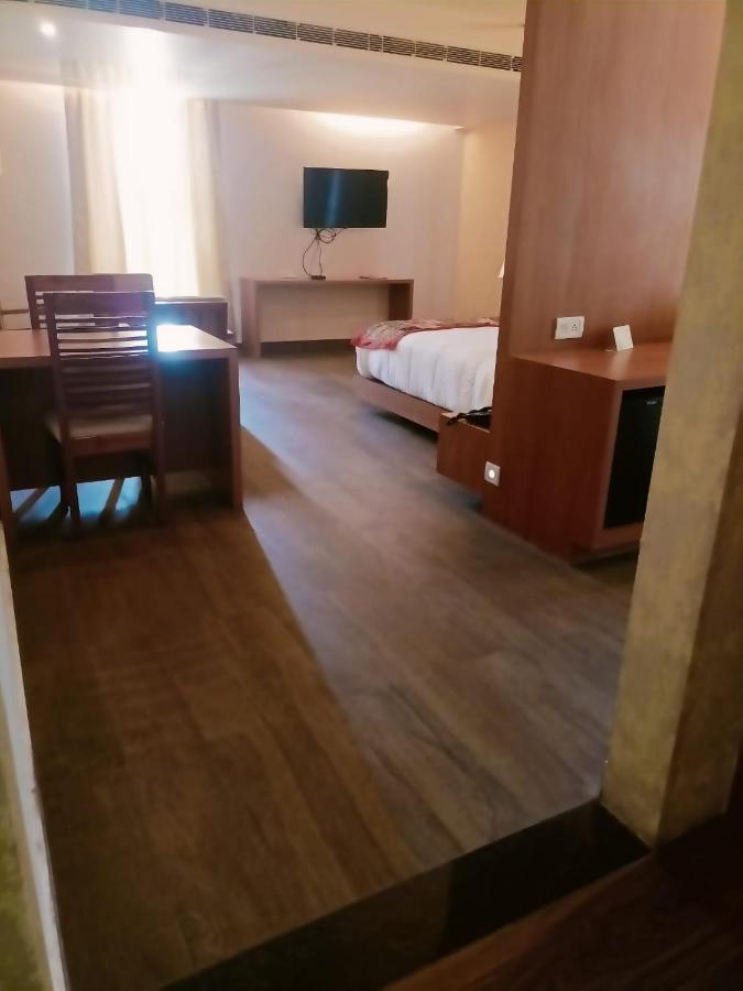 Abhyagama Hotel Digha  Exteriör bild