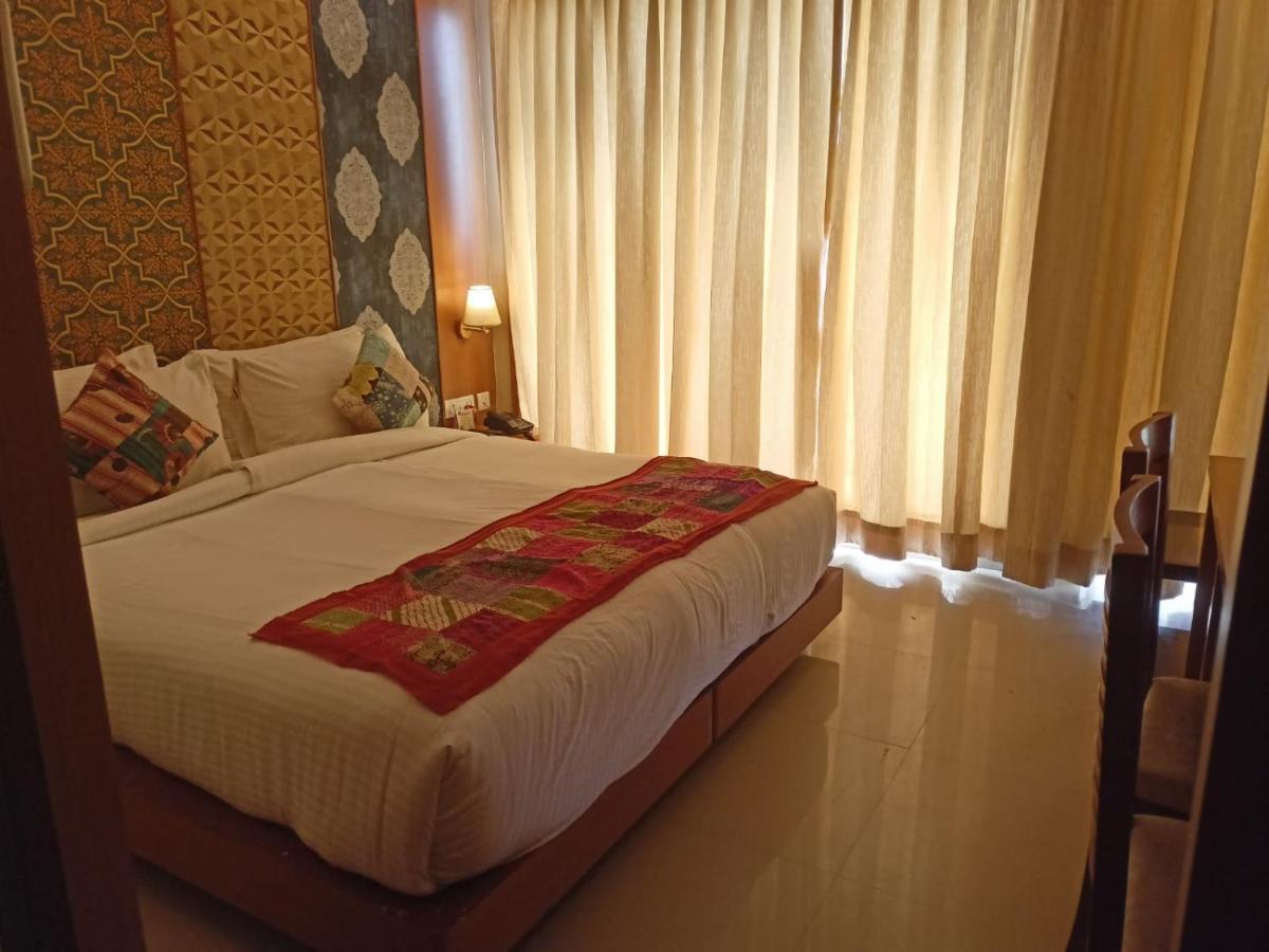 Abhyagama Hotel Digha  Exteriör bild