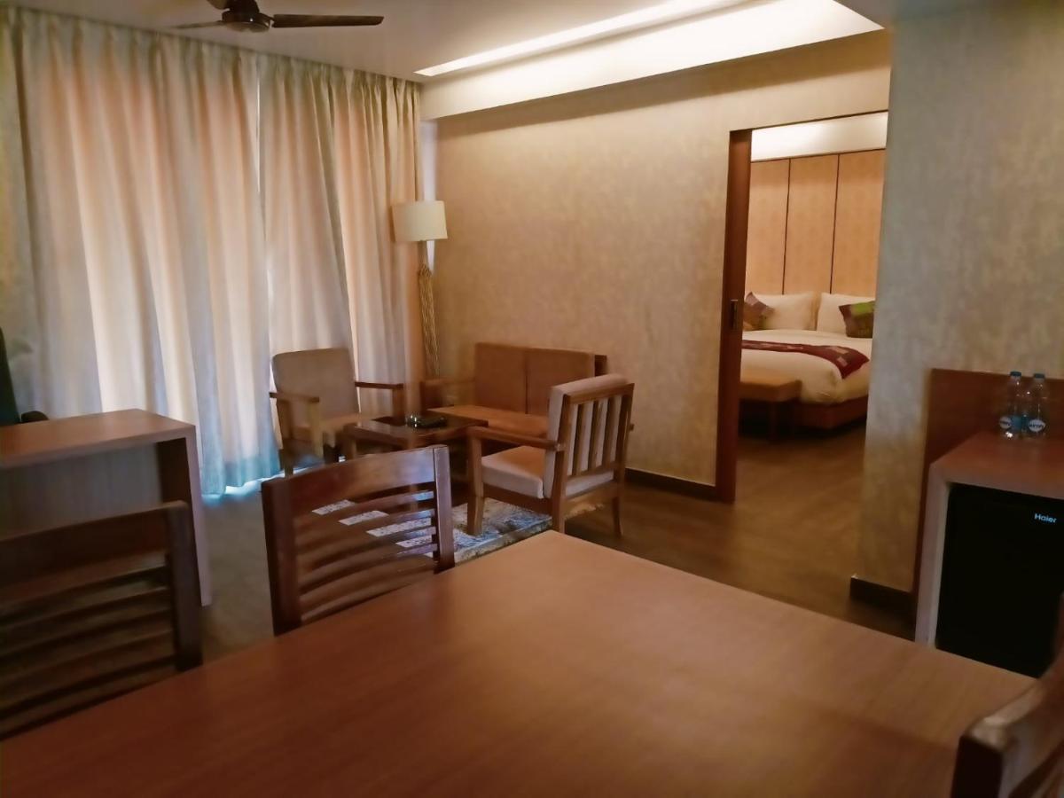 Abhyagama Hotel Digha  Exteriör bild